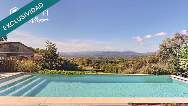 5 soverom Villa til salgs i Sant Julià de Ramis med svømmebasseng garasje - € 740 000 (Ref: 9761876)