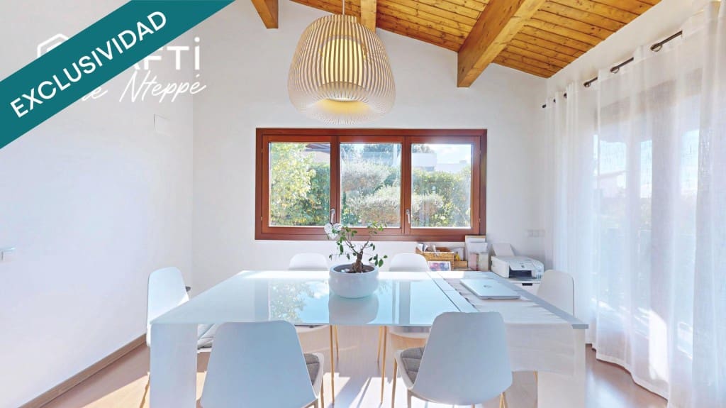 5 soverom Villa til salgs i Sant Julia de Ramis med svømmebasseng garasje - € 740 000 (Ref: 9761876)