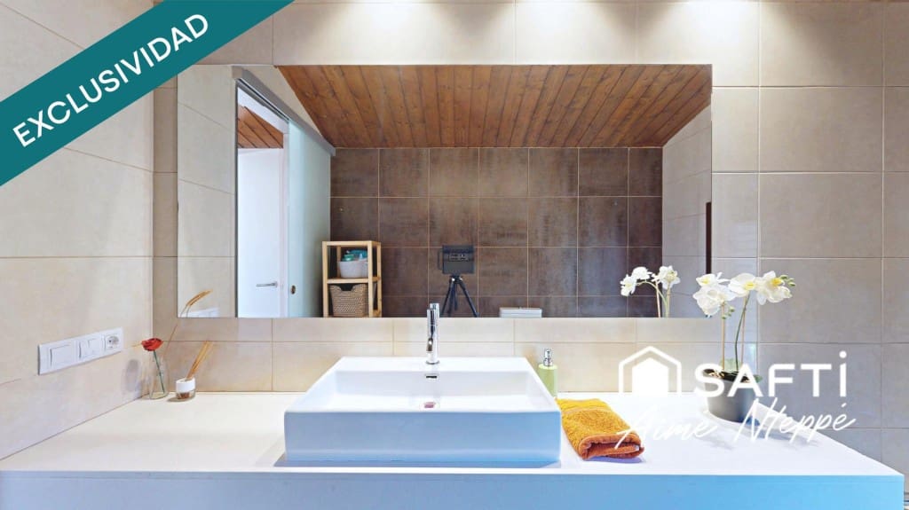 5 soverom Villa til salgs i Sant Julia de Ramis med svømmebasseng garasje - € 740 000 (Ref: 9761876)