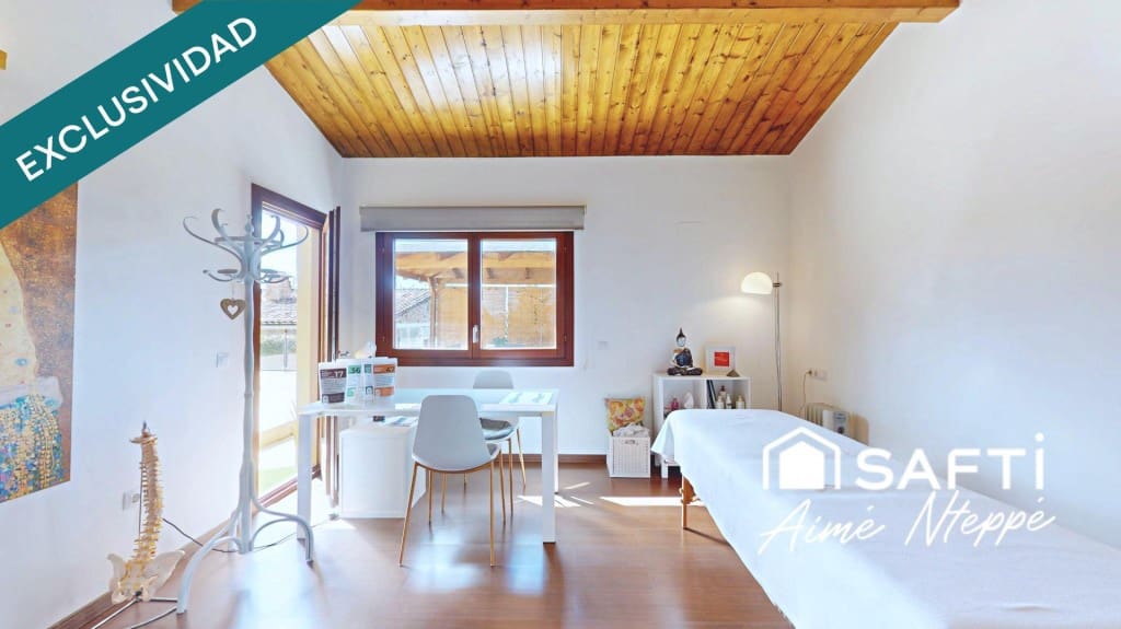 5 soverom Villa til salgs i Sant Julia de Ramis med svømmebasseng garasje - € 740 000 (Ref: 9761876)