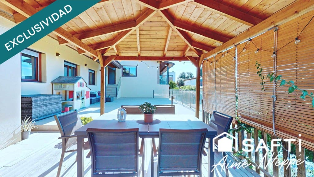 5 soverom Villa til salgs i Sant Julia de Ramis med svømmebasseng garasje - € 740 000 (Ref: 9761876)