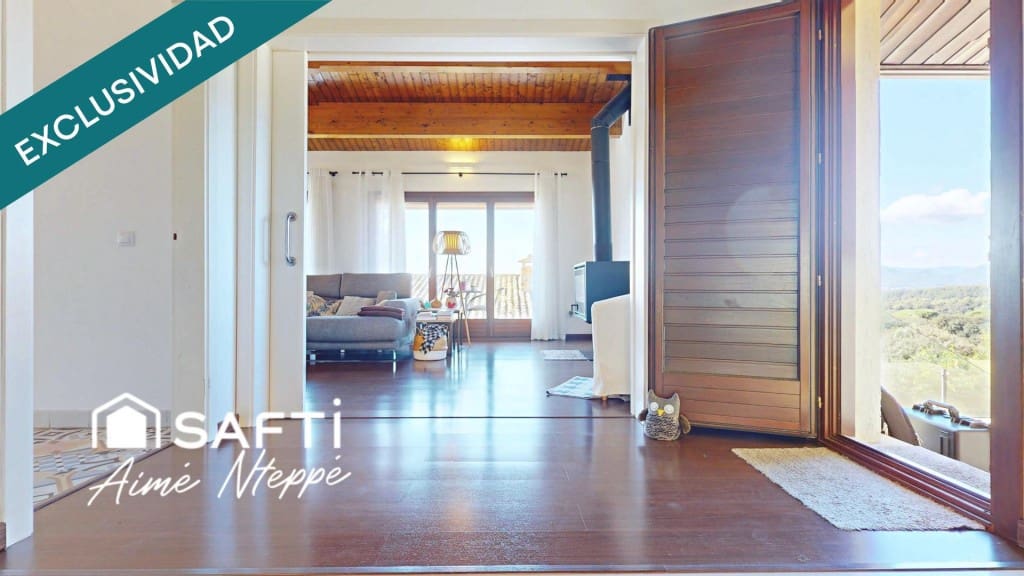 5 soverom Villa til salgs i Sant Julia de Ramis med svømmebasseng garasje - € 740 000 (Ref: 9761876)