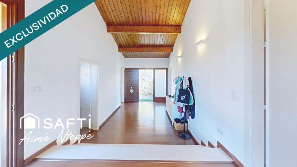 5 soverom Villa til salgs i Sant Julia de Ramis med svømmebasseng garasje - € 740 000 (Ref: 9761876)