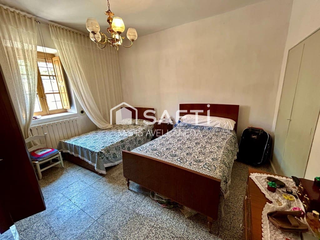 Finca/Casa Rural de 11 habitaciones en Valencia de Don Juan en venta con garaje - 129.000 € (Ref: 9761877)