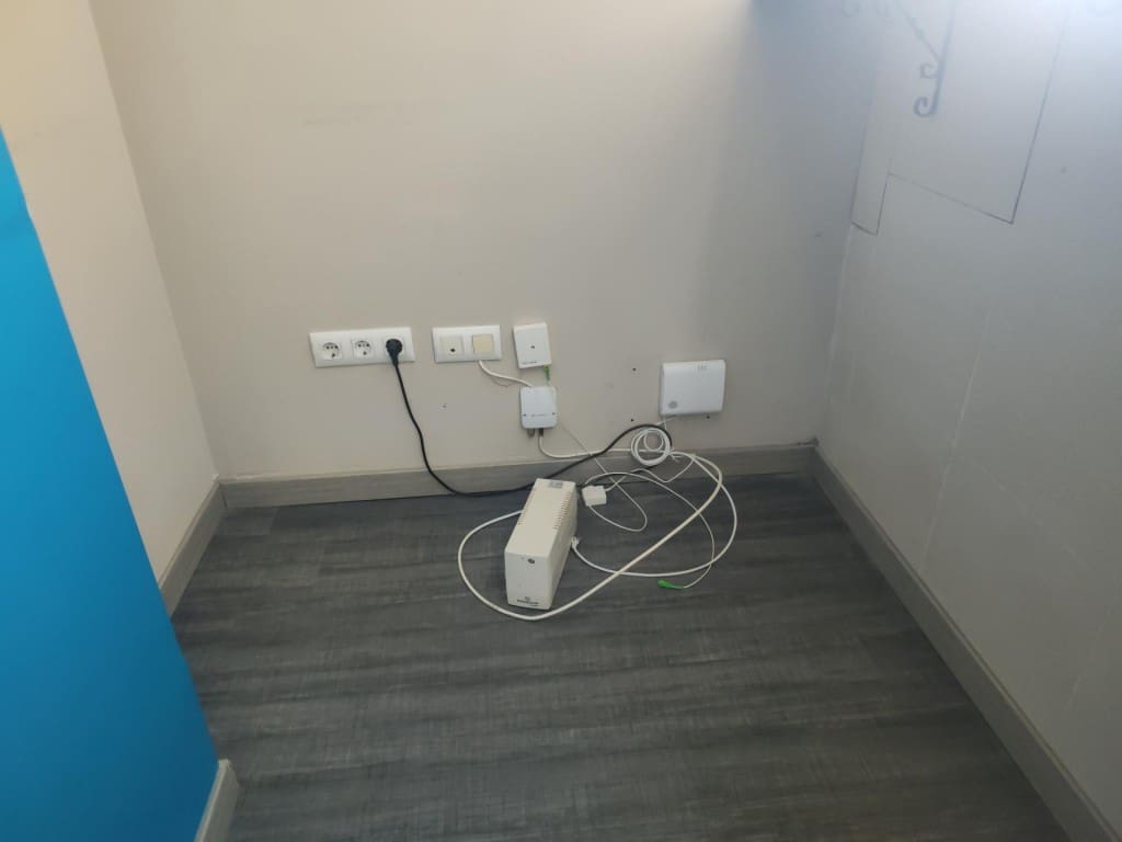 Commercieel te koop in Leon stad - € 75.000 (Ref: 9761878)