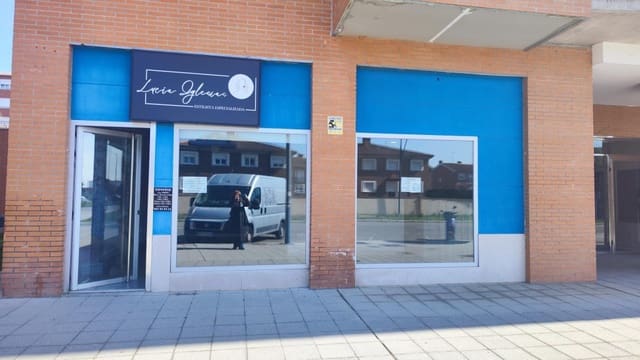 Commercieel te koop in León stad - € 75.000 (Ref: 9761878)