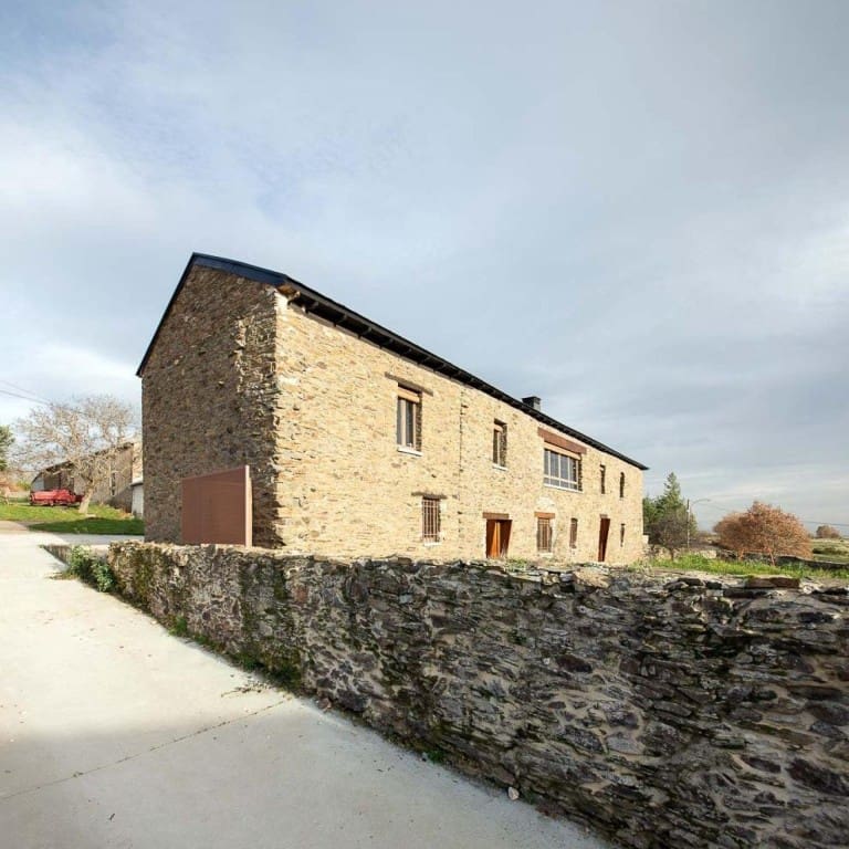 5 sypialnia Willa na sprzedaż w Santa Maria de Ordas - 269 000 € (Ref: 9761880)