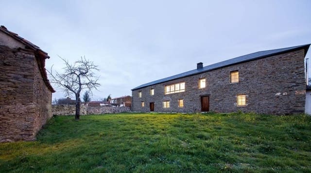 5 sypialnia Willa na sprzedaż w Santa María de Ordás - 269 000 € (Ref: 9761880)