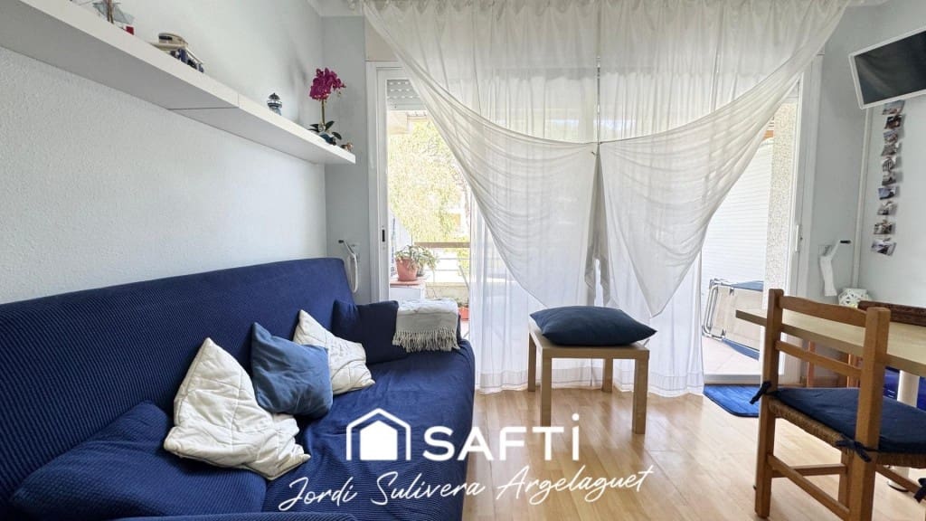 Studio for sale in Palamos with pool - € 239,000 (Ref: 9770557)