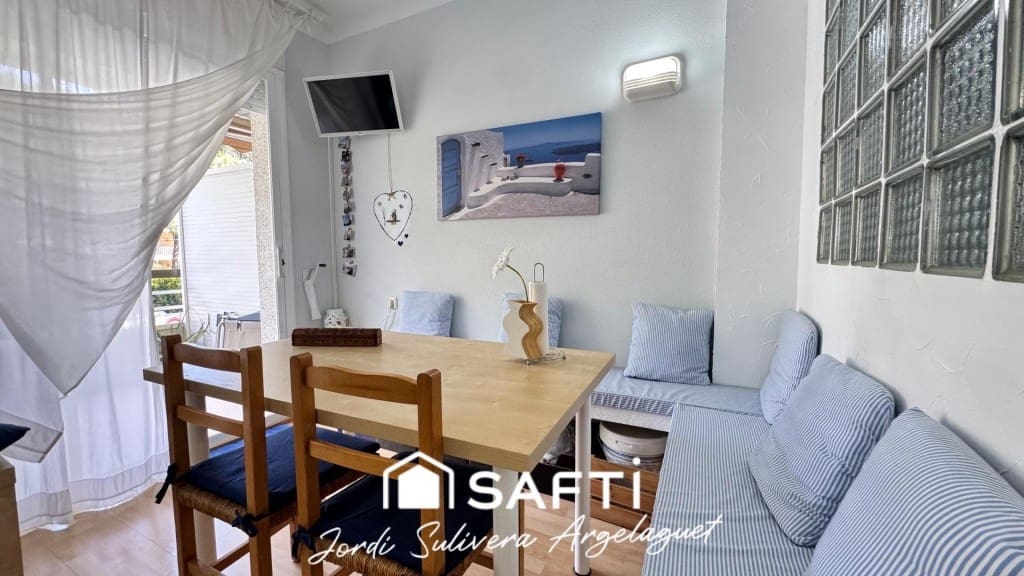 Studio for sale in Palamos with pool - € 239,000 (Ref: 9770557)