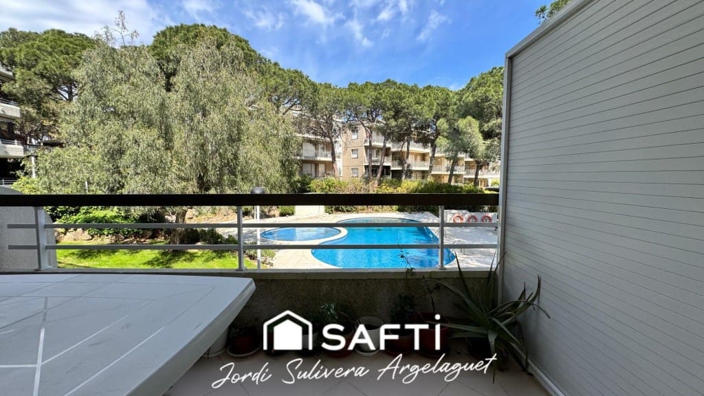 Studio for sale in Palamos with pool - € 239,000 (Ref: 9770557)