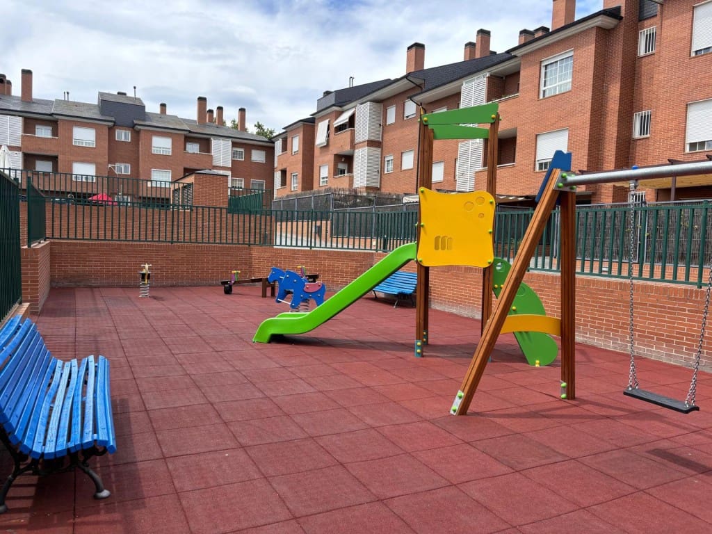 2 soverom Leilighet til salgs i Las Rozas de Madrid med svømmebasseng - € 635 000 (Ref: 9770558)