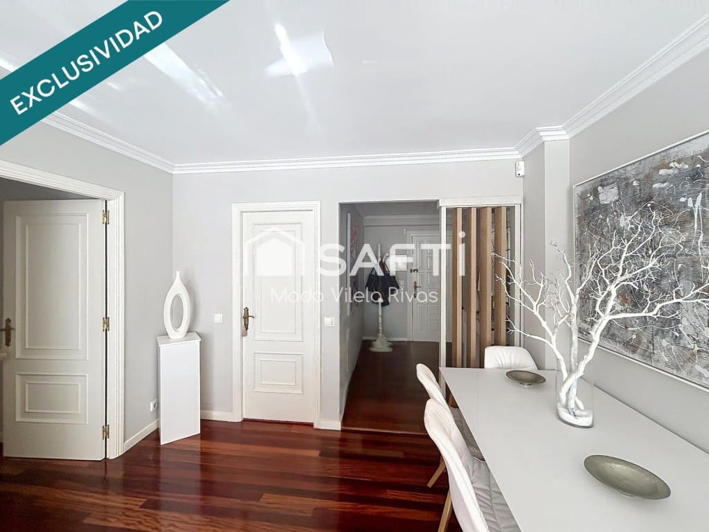 3 bedroom Apartment for sale in Santiago de Compostela - € 360,000 (Ref: 9772884)