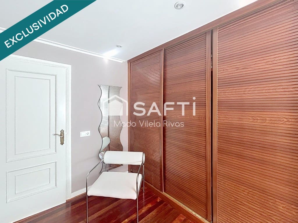 3 bedroom Apartment for sale in Santiago de Compostela - € 360,000 (Ref: 9772884)