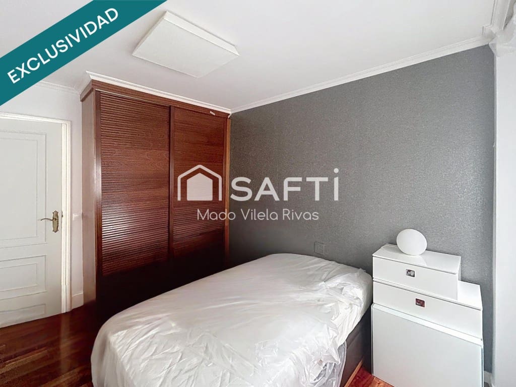 3 bedroom Apartment for sale in Santiago de Compostela - € 360,000 (Ref: 9772884)