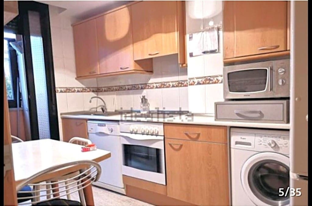 Adosado de 3 habitaciones en Zuera en venta con garaje - 225.000 € (Ref: 9772885)