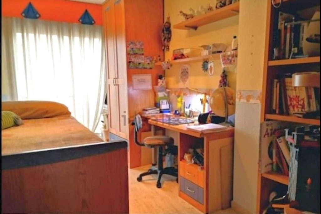 Adosado de 3 habitaciones en Zuera en venta con garaje - 225.000 € (Ref: 9772885)