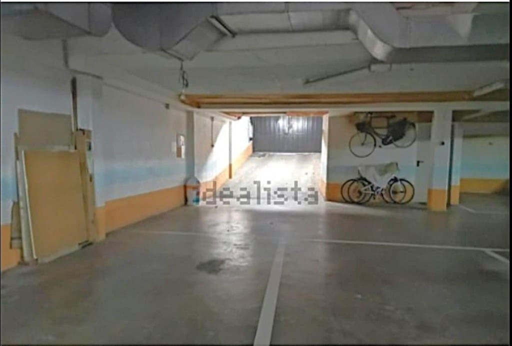 Adosado de 3 habitaciones en Zuera en venta con garaje - 225.000 € (Ref: 9772885)