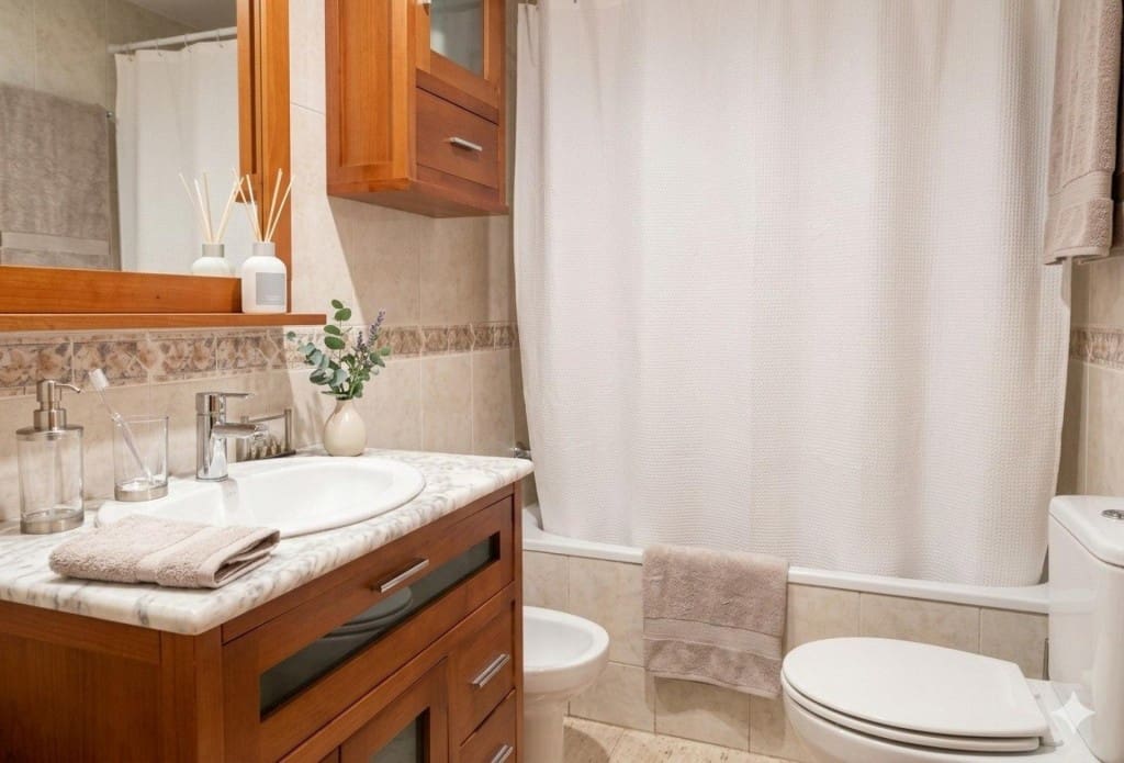 Adosado de 3 habitaciones en Zuera en venta con garaje - 225.000 € (Ref: 9772885)