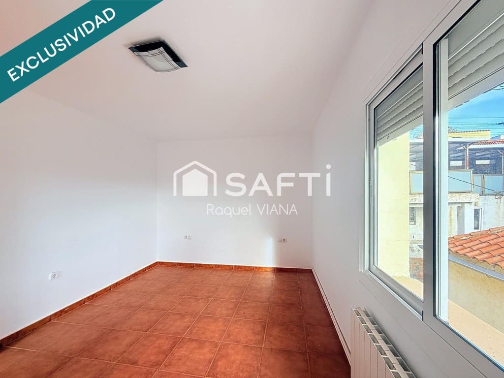 10 chambre Villa/Maison à vendre à Sant Vicenc dels Horts - 395 000 € (Ref: 9772890)