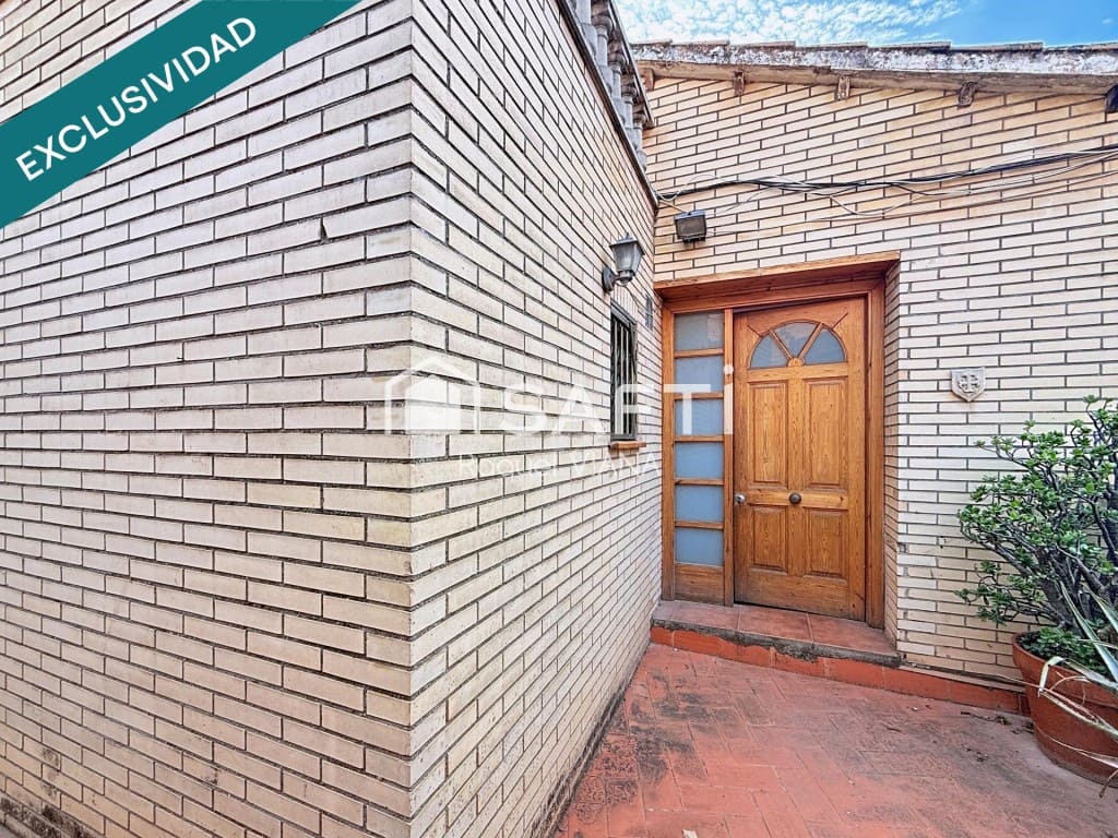 10 chambre Villa/Maison à vendre à Sant Vicenc dels Horts - 395 000 € (Ref: 9772890)