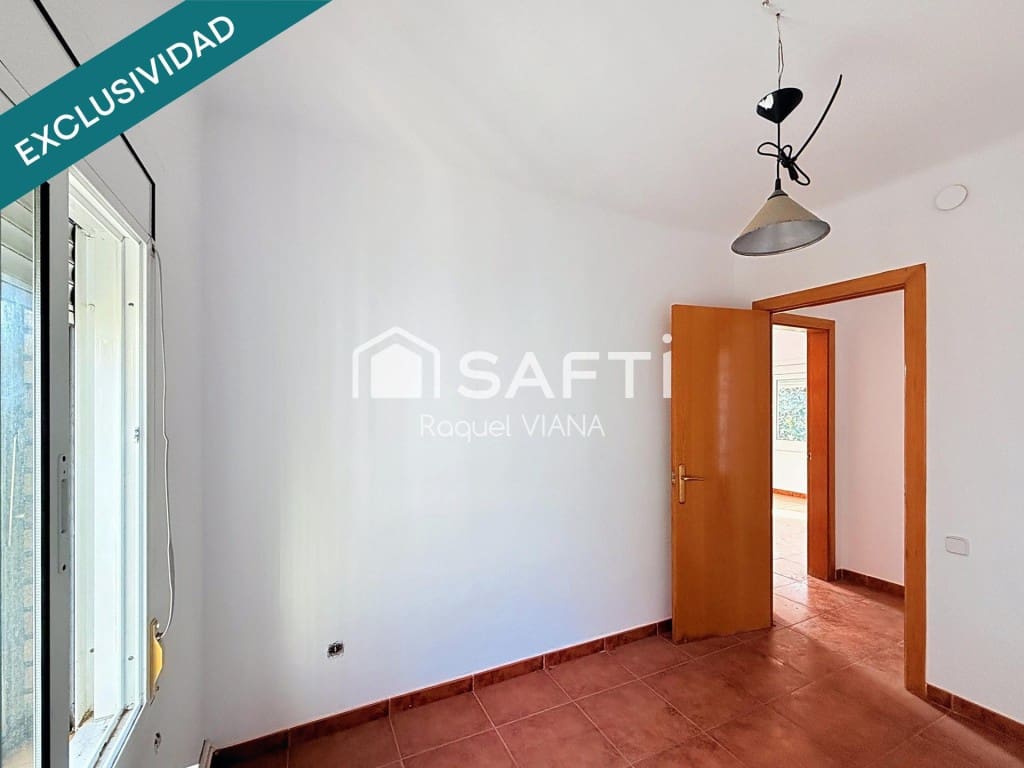 10 chambre Villa/Maison à vendre à Sant Vicenc dels Horts - 395 000 € (Ref: 9772890)