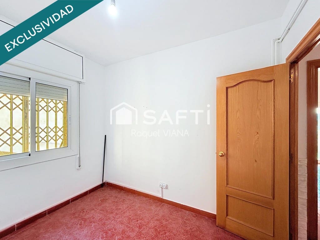 10 chambre Villa/Maison à vendre à Sant Vicenc dels Horts - 395 000 € (Ref: 9772890)