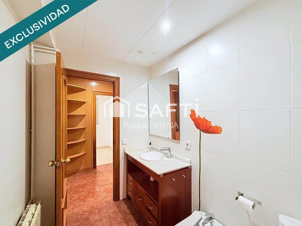 10 chambre Villa/Maison à vendre à Sant Vicenc dels Horts - 395 000 € (Ref: 9772890)