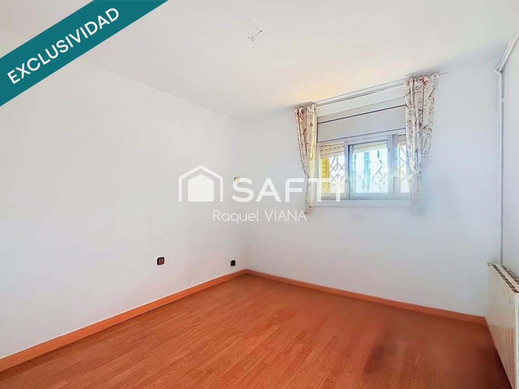 10 chambre Villa/Maison à vendre à Sant Vicenc dels Horts - 395 000 € (Ref: 9772890)