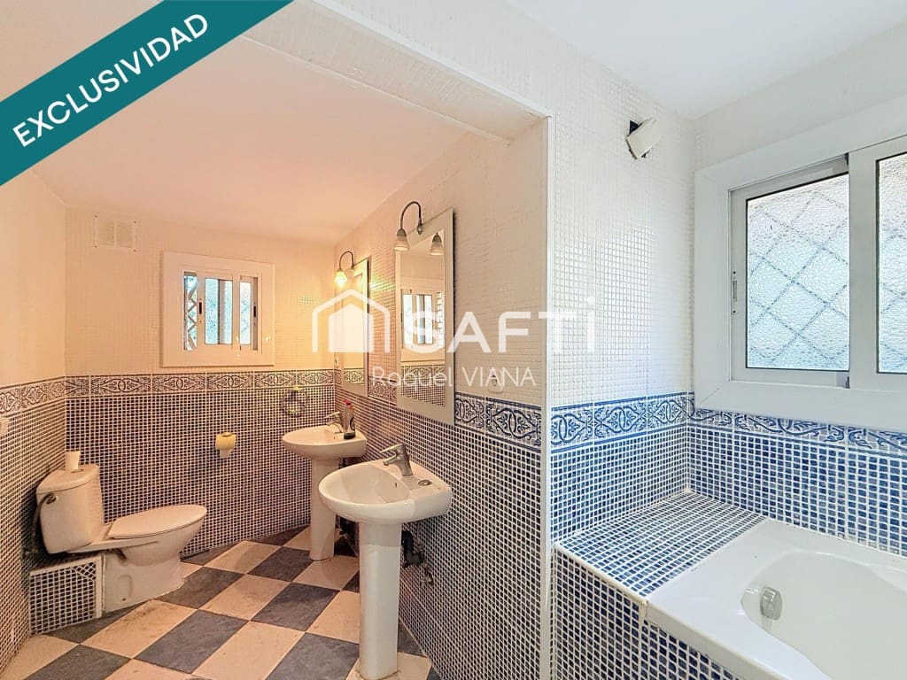 10 chambre Villa/Maison à vendre à Sant Vicenc dels Horts - 395 000 € (Ref: 9772890)