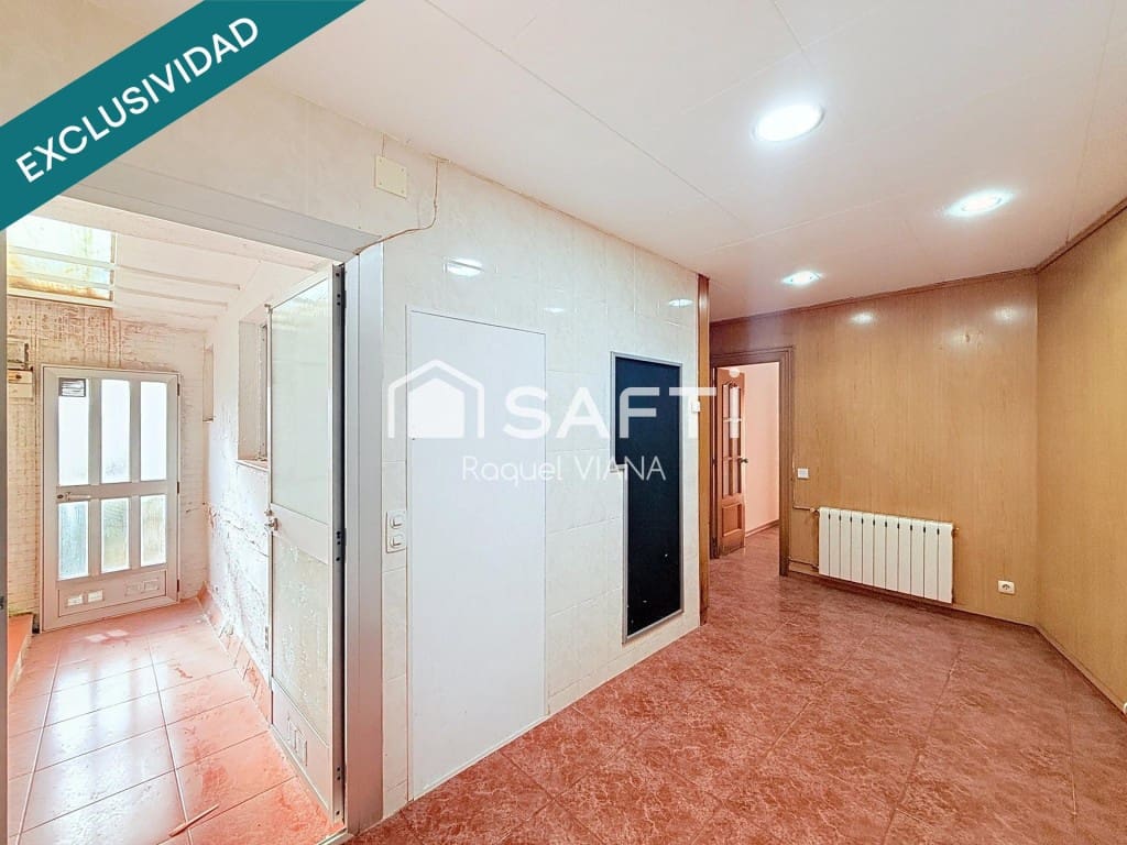 10 chambre Villa/Maison à vendre à Sant Vicenc dels Horts - 395 000 € (Ref: 9772890)