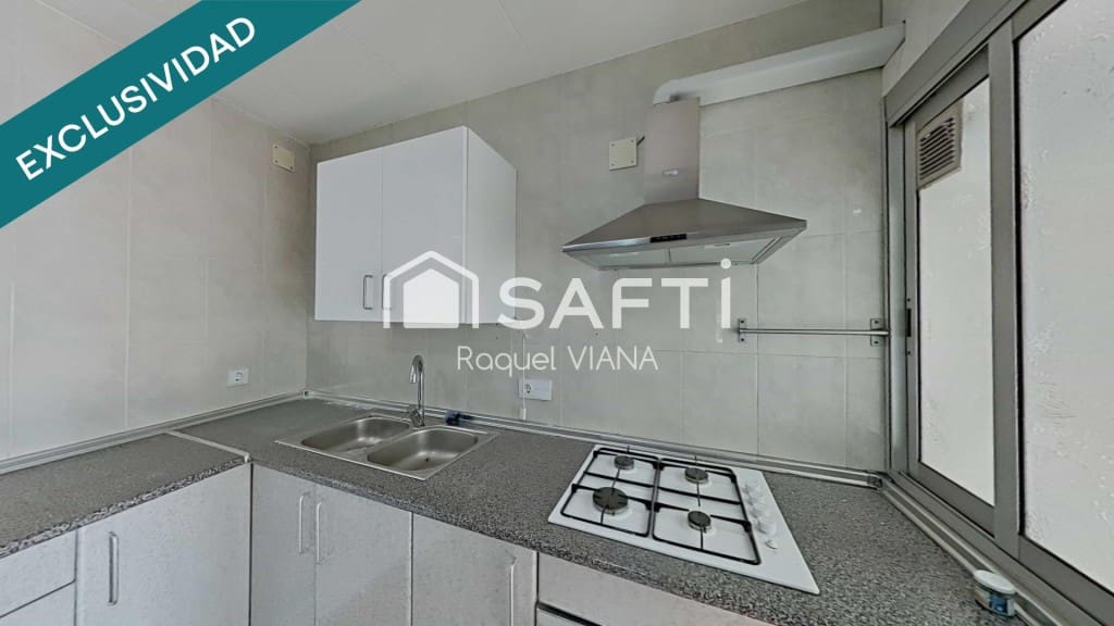 10 chambre Villa/Maison à vendre à Sant Vicenc dels Horts - 395 000 € (Ref: 9772890)