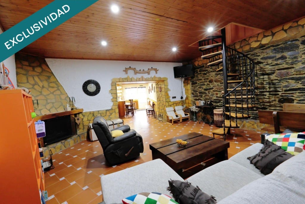 3 camera da letto Villa in vendita in Vega de Espinareda - 105.000 € (Rif: 9772895)