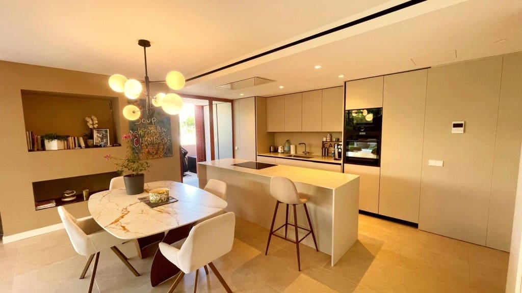 3 Zimmer Apartment zu verkaufen in Palma de Mallorca mit Pool Garage - 1.590.000 € (Ref: 9772896)