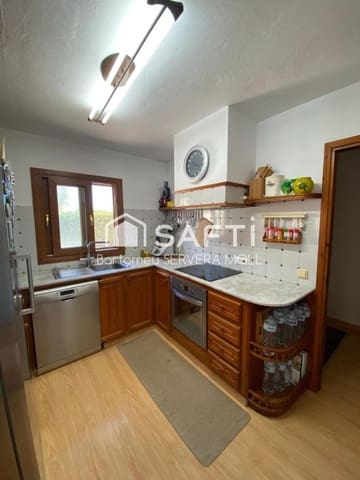 3 soverom Villa til salgs i Ciutadella de Menorca med svømmebasseng garasje - € 675 000 (Ref: 9777945)