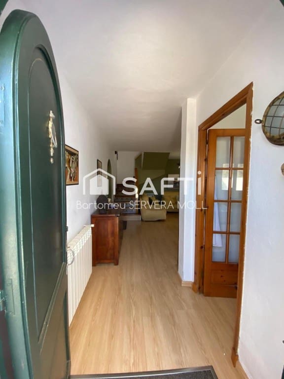 3 soverom Villa til salgs i Ciutadella de Menorca med svømmebasseng garasje - € 675 000 (Ref: 9777945)