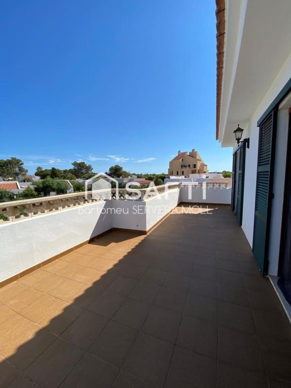 3 soverom Villa til salgs i Ciutadella de Menorca med svømmebasseng garasje - € 675 000 (Ref: 9777945)