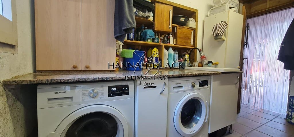 3 camera da letto Villa in vendita in Vallirana con piscina garage - 599.000 € (Rif: 9777946)