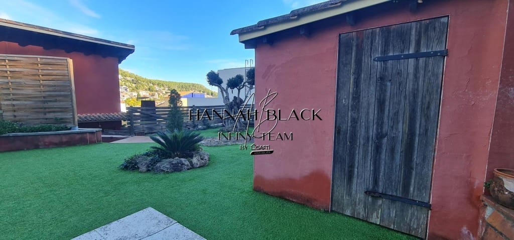 3 camera da letto Villa in vendita in Vallirana con piscina garage - 599.000 € (Rif: 9777946)