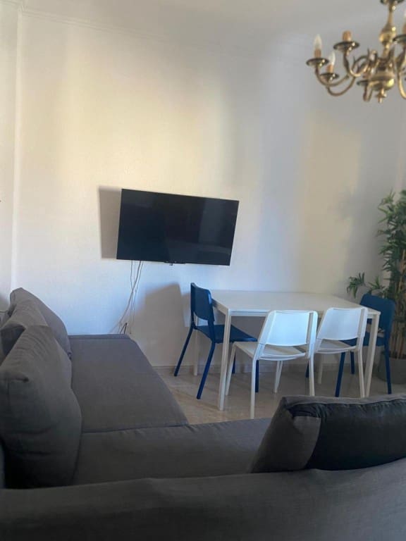 3 slaapkamer Appartement te koop in Valencia stad - € 235.000 (Ref: 9777947)