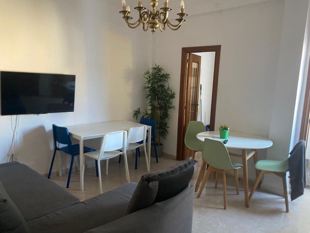 3 slaapkamer Appartement te koop in Valencia stad - € 235.000 (Ref: 9777947)