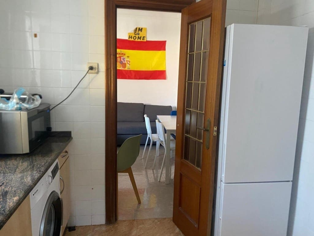 3 slaapkamer Appartement te koop in Valencia stad - € 235.000 (Ref: 9777947)