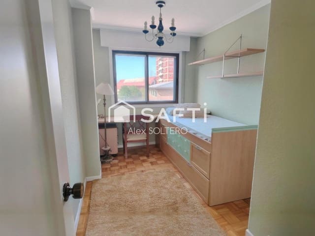 4 slaapkamer Appartement te koop in Vigo met garage - € 398.000 (Ref: 9777948)