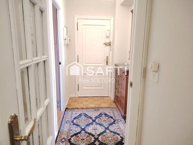 4 slaapkamer Appartement te koop in Vigo met garage - € 398.000 (Ref: 9777948)