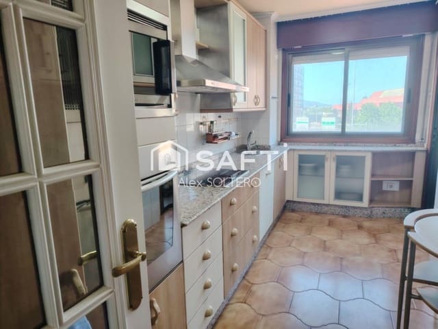 4 slaapkamer Appartement te koop in Vigo met garage - € 398.000 (Ref: 9777948)