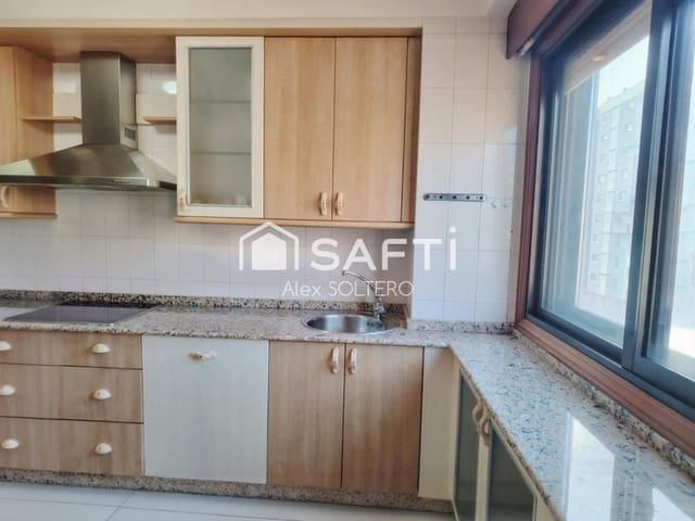 4 slaapkamer Appartement te koop in Vigo met garage - € 398.000 (Ref: 9777948)