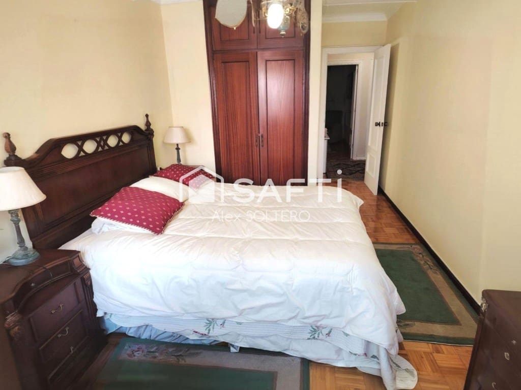 4 slaapkamer Appartement te koop in Vigo met garage - € 398.000 (Ref: 9777948)