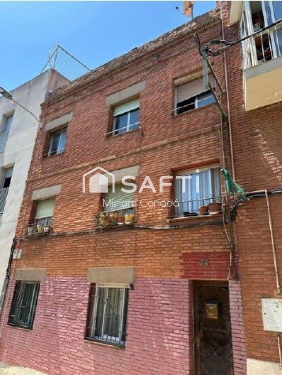 3 soveværelse Lejlighed til salg i Santa Coloma de Gramenet - € 155.000 (Ref: 9777949)