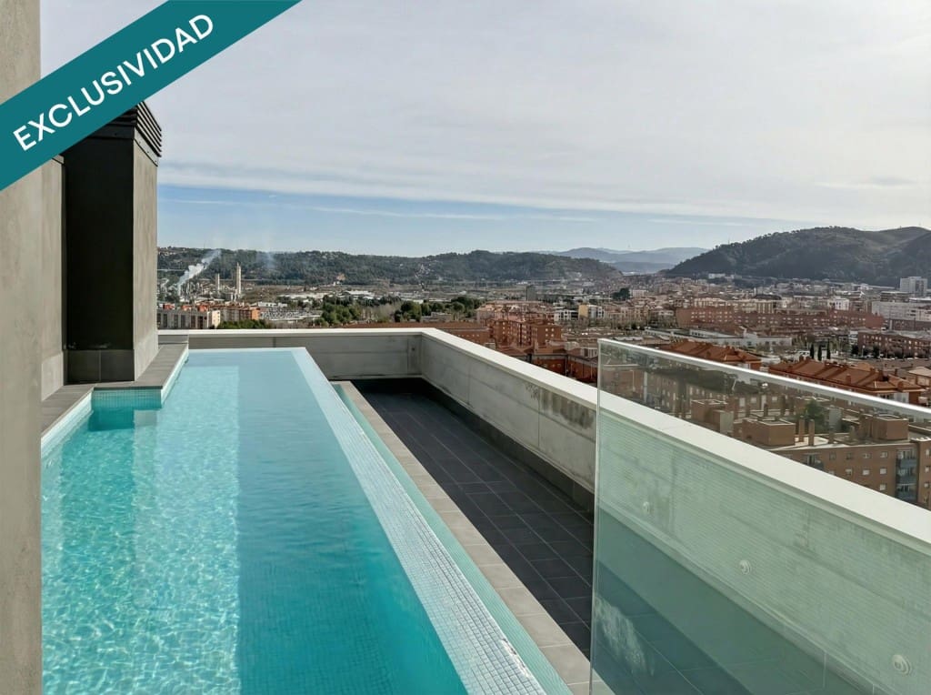 3 chambre Appartement à vendre à Martorell avec piscine garage - 335 000 € (Ref: 9777952)