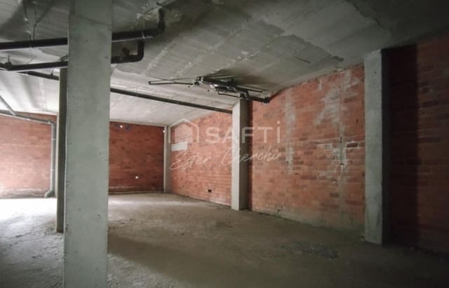 Erhverv til salg i Ames - € 119.000 (Ref: 9777953)